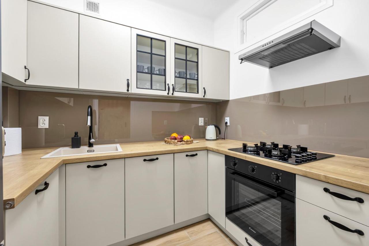 Unique Old Town 2Br Apt Stara 7 Варшава Экстерьер фото
